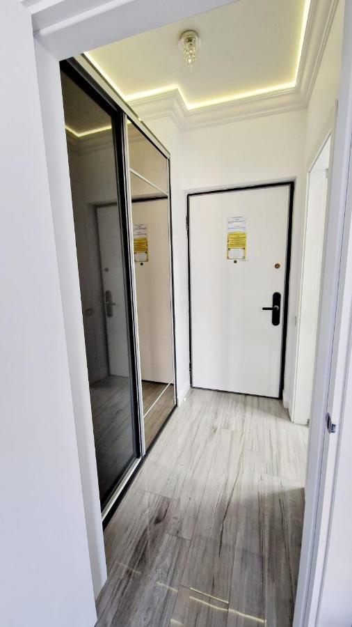 White Tower - Private Studio 106 Mamaja Zewnętrze zdjęcie